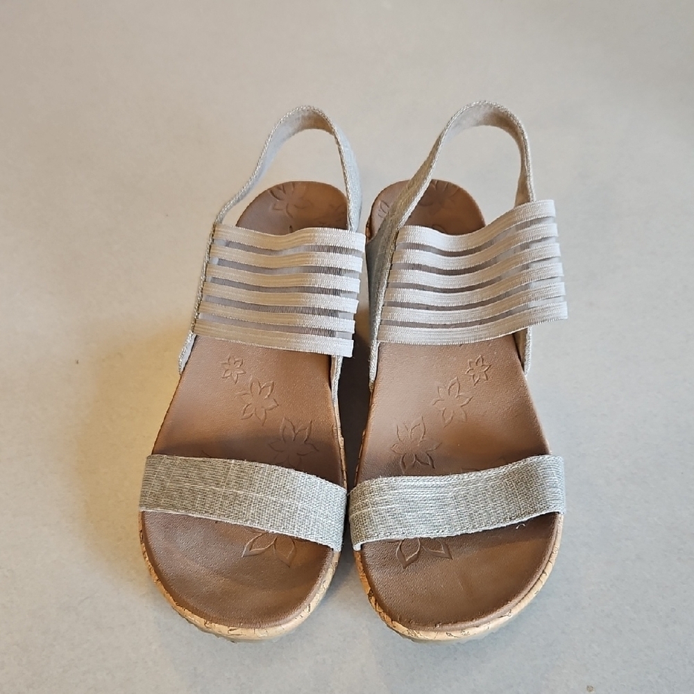 Skechers Luxe Foam Wedges